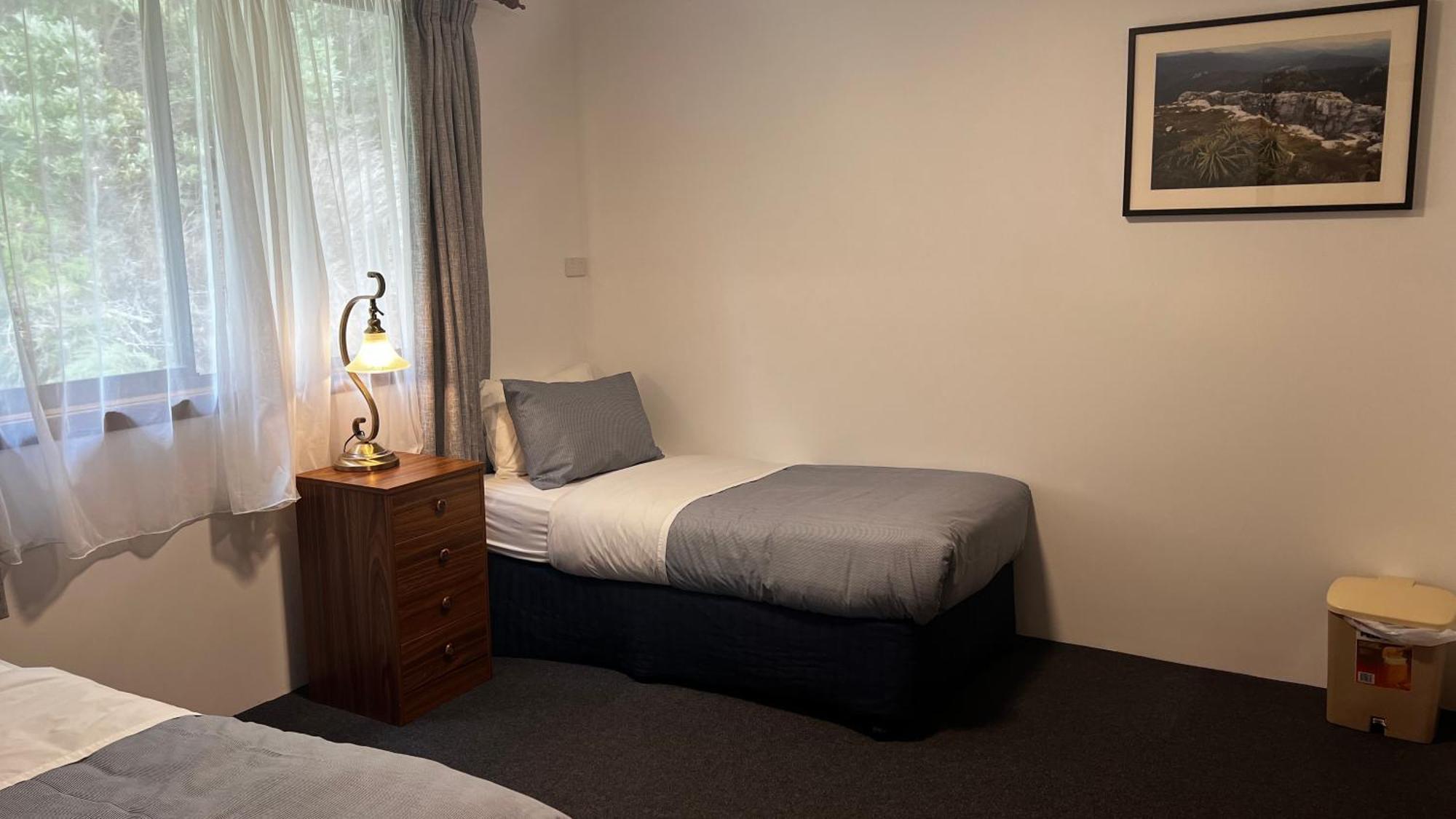 Regatta Point Tavern & Holiday Villas Strahan Dış mekan fotoğraf